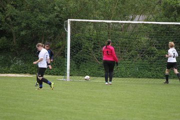 Bild 126 - Frauen am 13.5.12